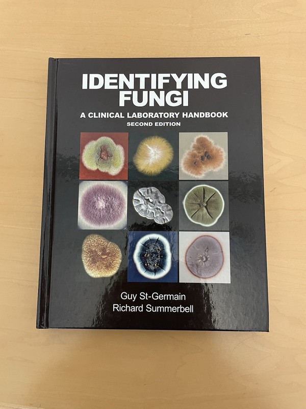 Identifying Fungi Clinical Laboratory Handbook 2nd Ed St-Germain Summerbell LN