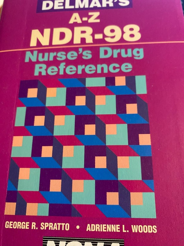 Delmars A – Z Nurses Drug Reference 98 (Delmars a-Z Ndr) – Paperback – GOOD