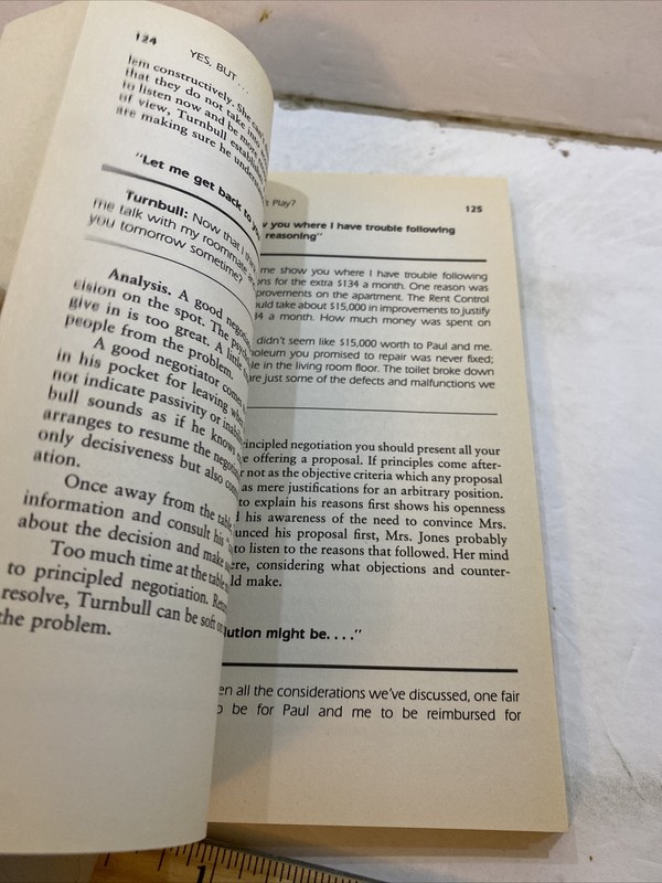 Getting To Yes - Roger Fisher & William Ury (Paperback, 1991) gallery