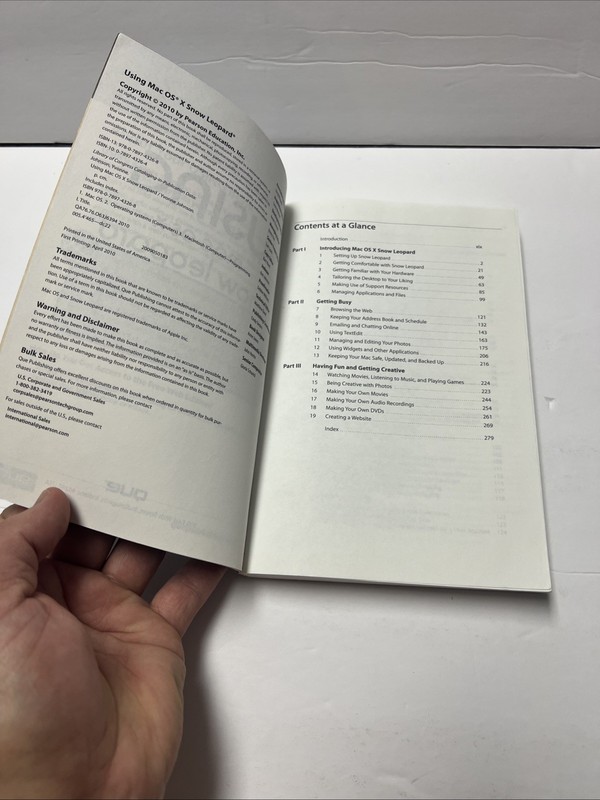 Using Ser.: Mac OS X Snow Leopard by Yvonne Johnson (2010, Trade Paperback) gallery
