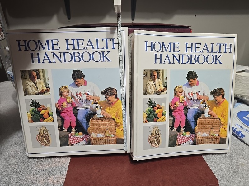 Vintage Home Health Handbook. Older But Lots Of Information. Very Rare!