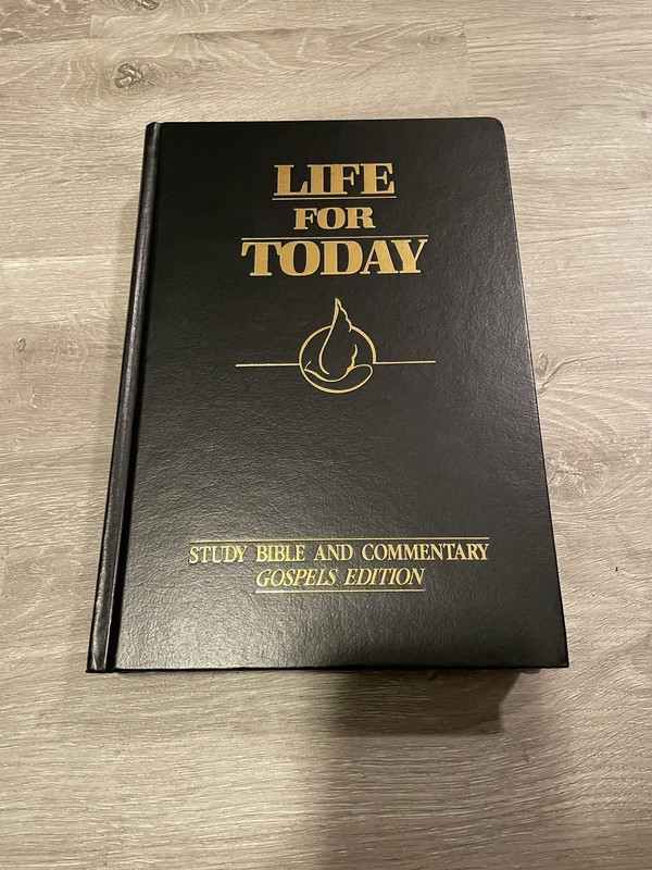 Life for Today: Study Bible and Commentary Gospels Edition by Andrew Wommack