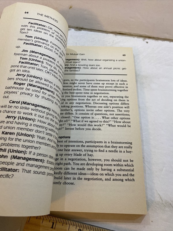 Getting To Yes - Roger Fisher & William Ury (Paperback, 1991) gallery
