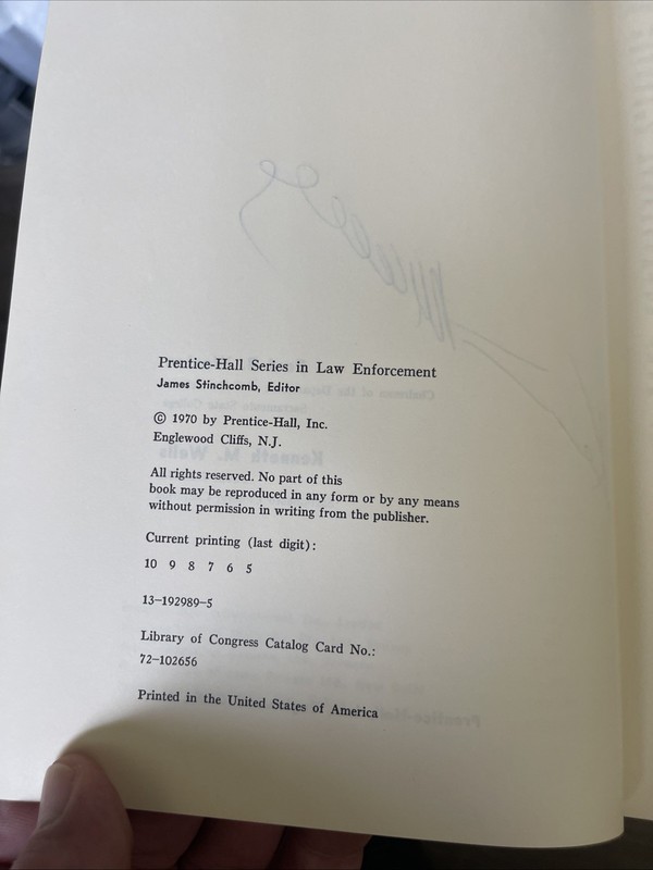Criminal Investigation: Basic Perspectives 1970 HC DJ 5th Print SIGNED Ken Wells gallery