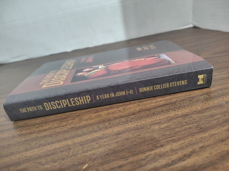The Path to Discipleship A Year in John 1 - 11 by Ronnie Collier Stevens gallery