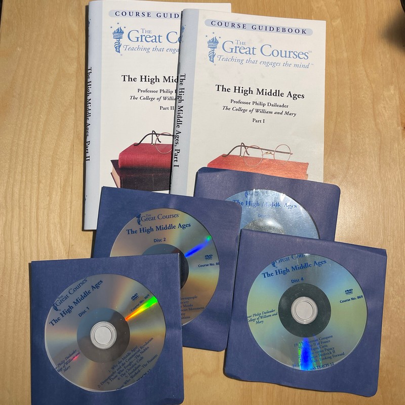 Great Courses: The High Middle Ages – 4 DVDs + Books 2001 – by Philip Daileader