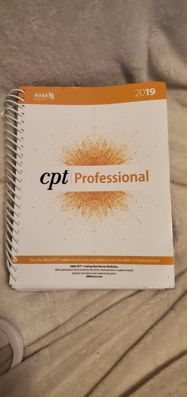 AMA 2019 CPT Professional Medical Coding Pre-Owned -Very Good Condition