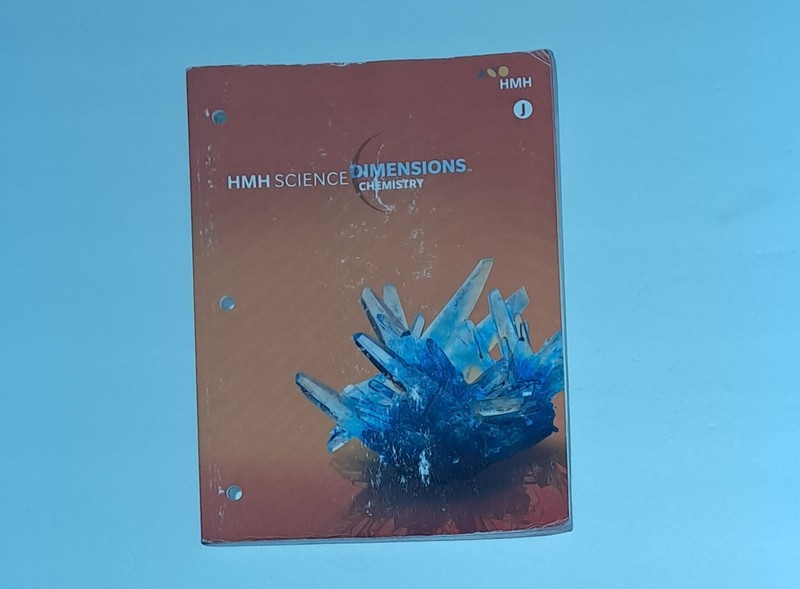 2 Textbooks HMH Science Dimensions Grades 6 to 8: Waves in Physics, Chemistry