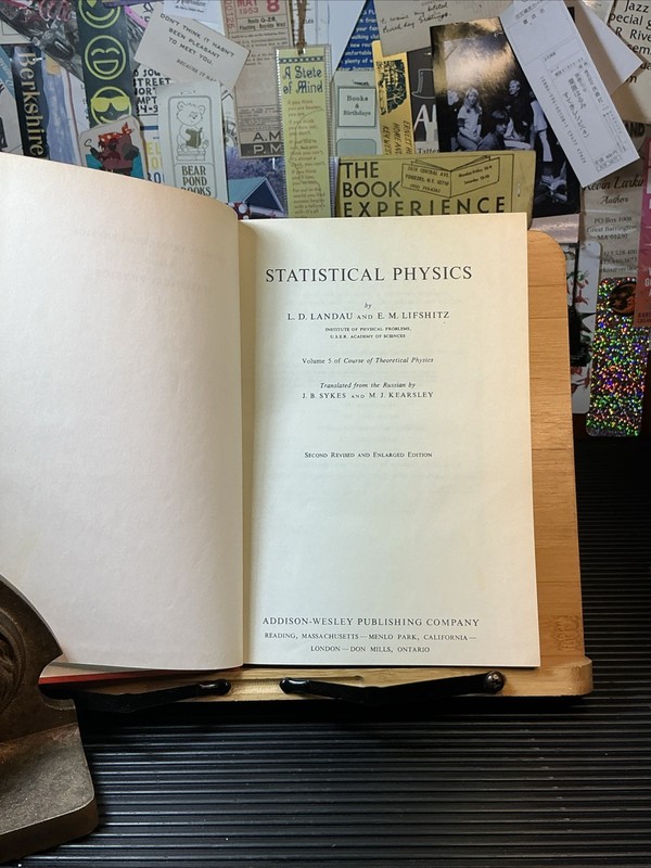 Statistical Physics 3rd Edition Volume 5 by Landau & Lifshitz 1974 gallery