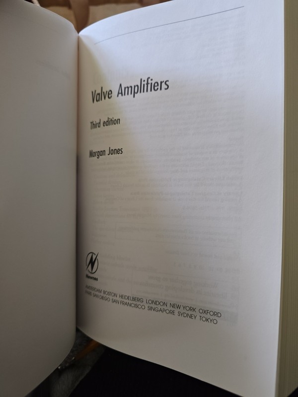 Valve Amplifiers by Morgan Jones (2003, Trade Paperback) New Condition gallery