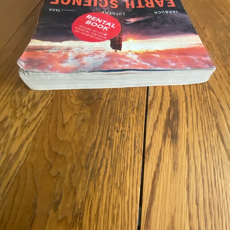 Earth Science 15th Edition Paperback gallery