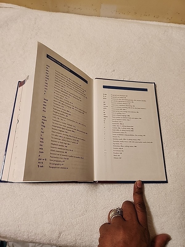 Holt Handbook by Stephen R. Mandell and Laurie G. Kirszner (2001, Hardcover) gallery