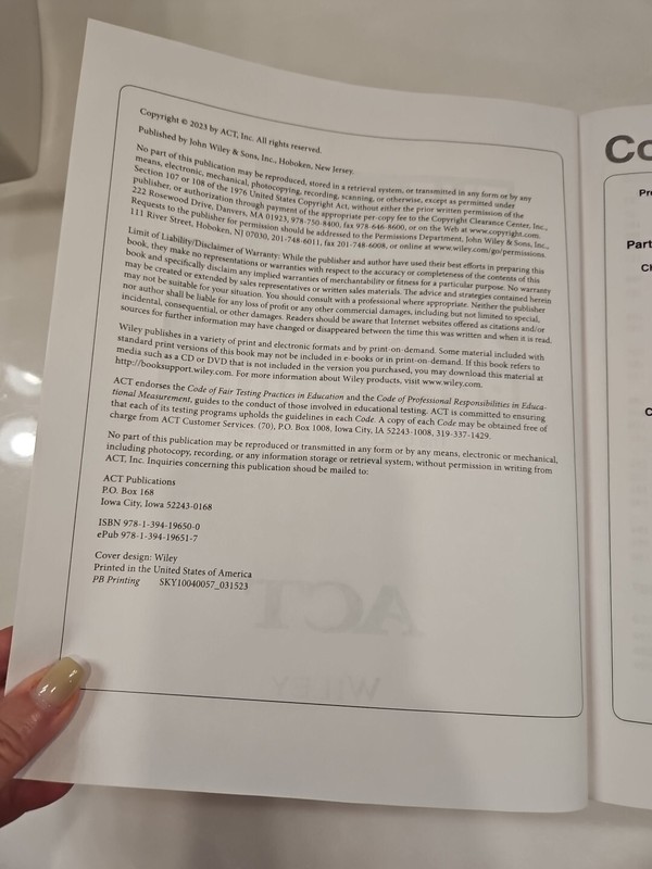 The Official ACT Prep Guide 2023-2024, Paperback - Very Good gallery
