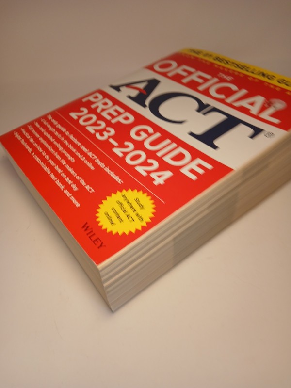 Official ACT Prep Guide 2023-2024 : Book + 8 Practice Tests gallery