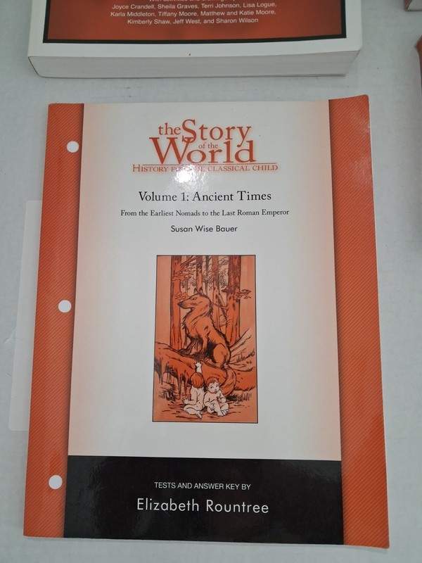 Story Of The World Volume 1 Bundle Book, Workbook, Audiobook CDs *Missing Disc 1 gallery