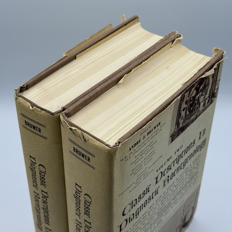 Classic Descriptions In Diagnostic Roentgenology 2 Volume Set Bruwer Thomas 1964 gallery