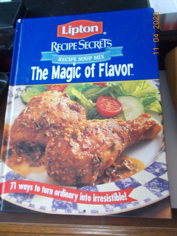 Lipton Recipe Soup Mix Secrets Book – Magic of Flavor, 1999, 94 pages