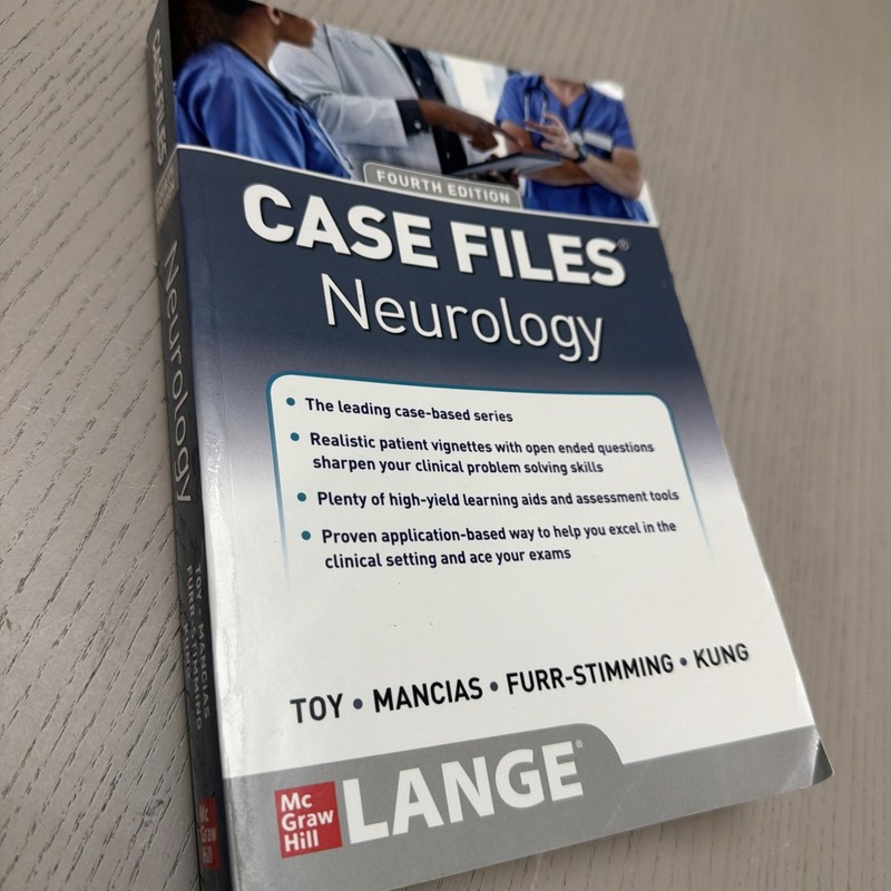 Case Files Neurology, Fourth Edition – Paperback, by Toy Eugene C.; – Very Good