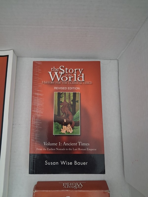 Story Of The World Volume 1 Bundle Book, Workbook, Audiobook CDs *Missing Disc 1 gallery