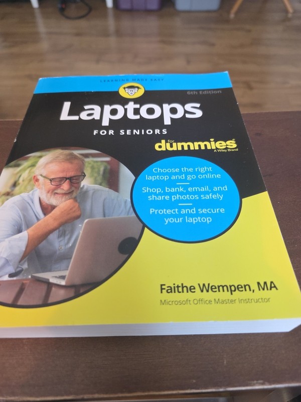 Laptops For Seniors For Dummies – Paperback By Wempen, Faithe – GOOD