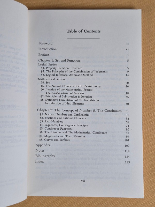 The Continuum - Hermann Weyl - Dover Trade Paperback, Fine condition gallery