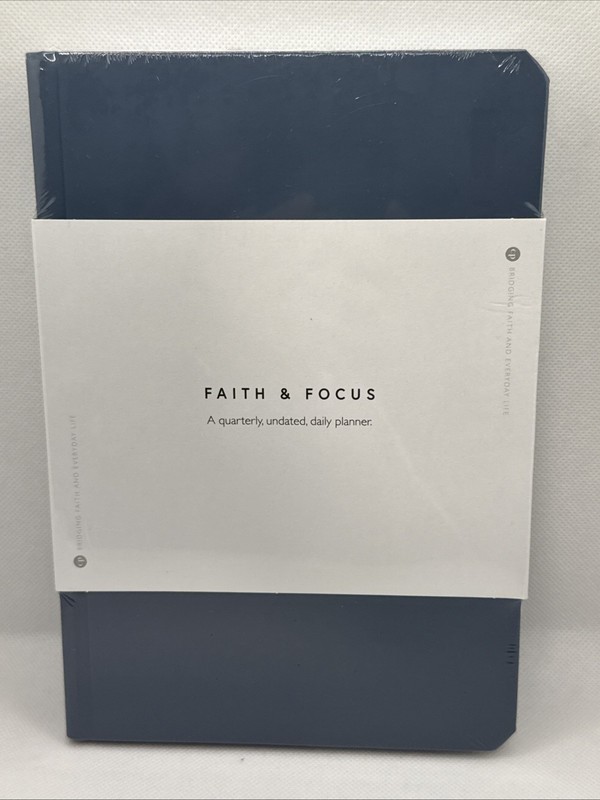 NEW 90 Day Christian Planner Faith & Focus Quarterly Undated Daily Blue HB 9”x6″