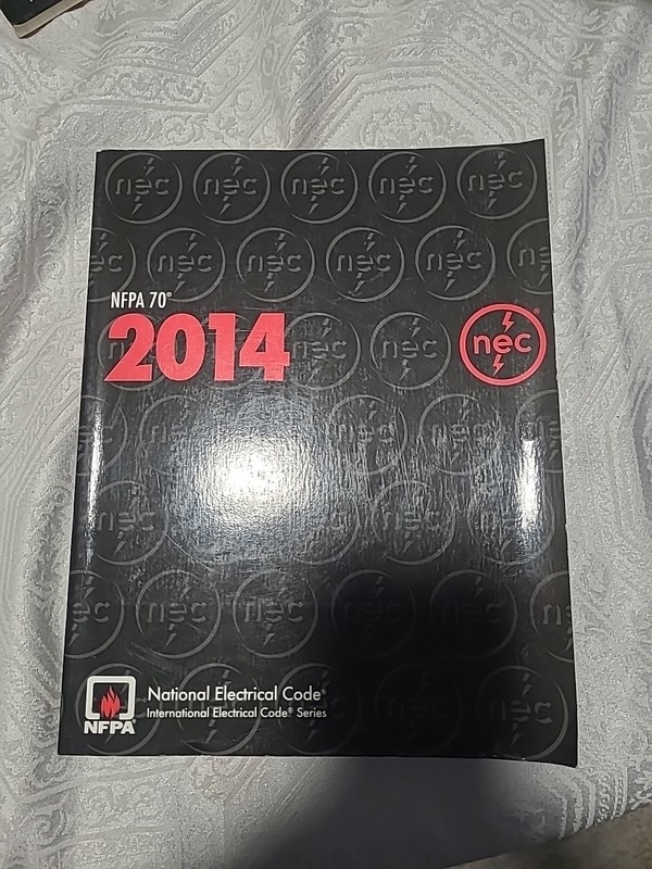 NFPA 70, National Electrical Code : 2014 Edition by National Fire Protection…