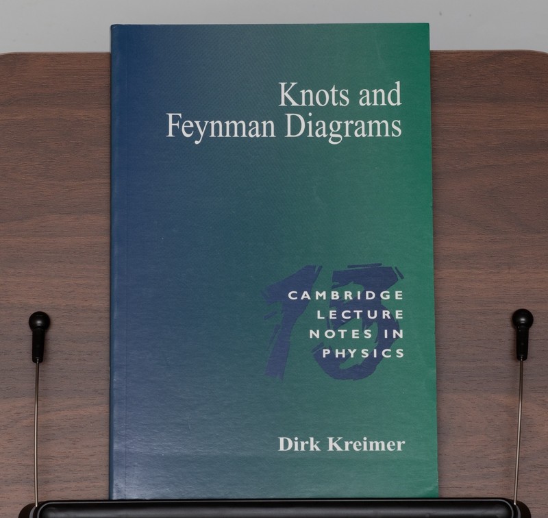 Cambridge Lecture Notes in Physics Ser.: Knots and Feynman Diagrams by Dirk…