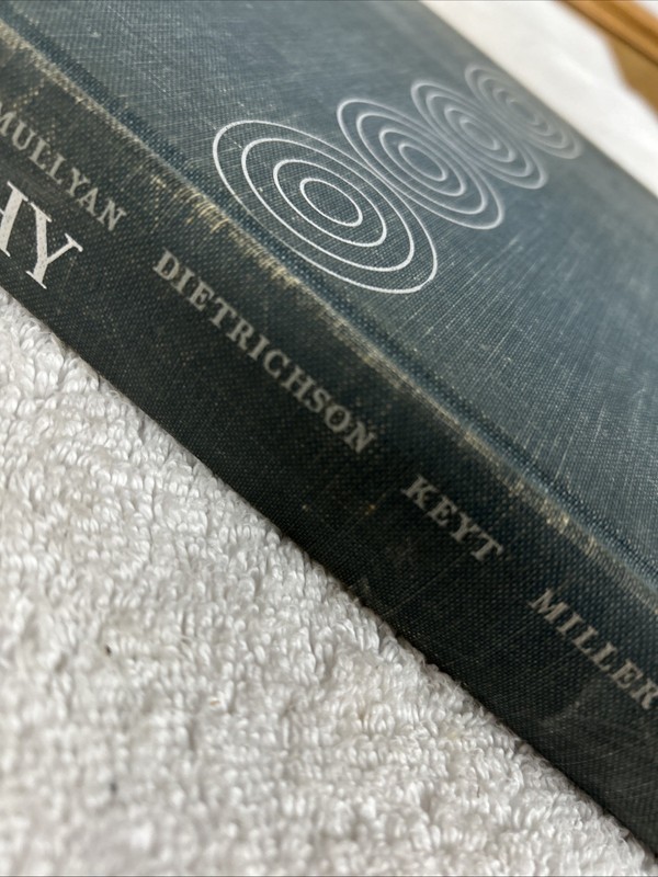 Introduction to Philosophy: Readings in Epistemology, Metaphysics, Ethics 1962 gallery