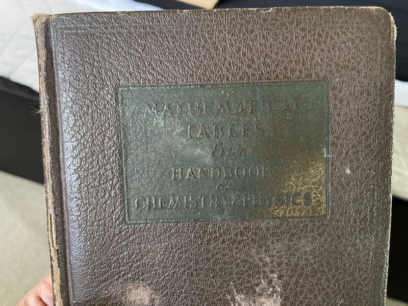 Book Vintage – Mathematical Tables – Ninth Edition – Compiled by Charles Hodgman