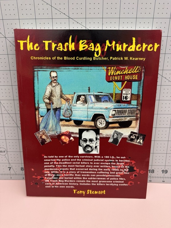 Trash Bag Murderer by Tony Stewart (English) Paperback Book