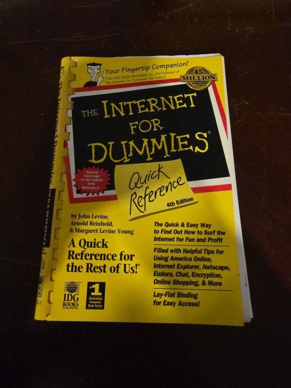 Internet for Dummies Quick Reference by John R. Levine (1997, Spiral)