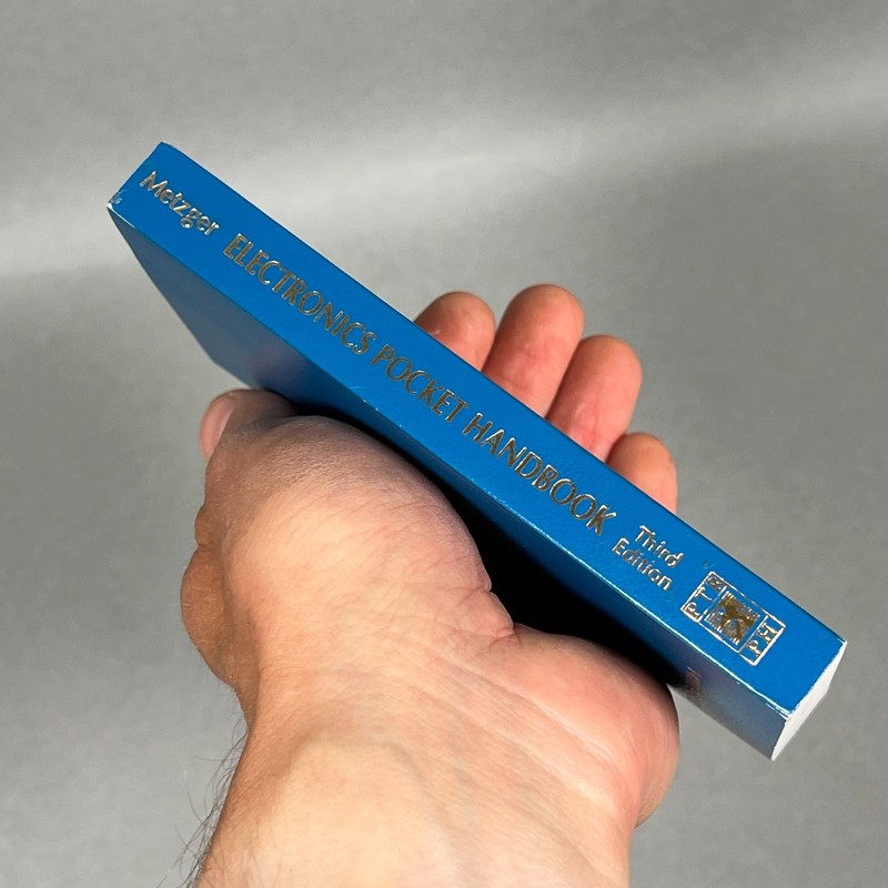 ELECTRONICS POCKET HANDBOOK Third Edition Daniel L. Metzger 1998 Nice Copy gallery