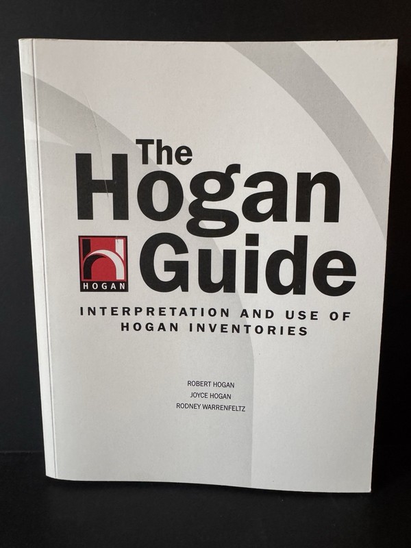 The Hogan Guide by Hogan, Hogan, Warrenfeltz. (paperback) LIKE NEW