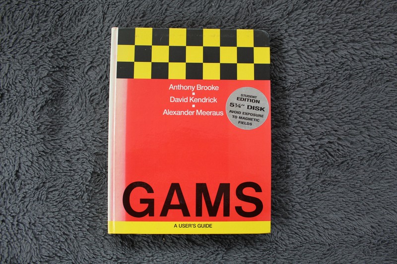 Gams : A User's Guide by David Kendrick, Anthony Brooke, Alexander Meeraus...