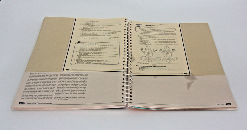 Set 3 Biology with Lab Exercises Text books A & B, Teacher's Ed.-3rd Ed.-BJU gallery