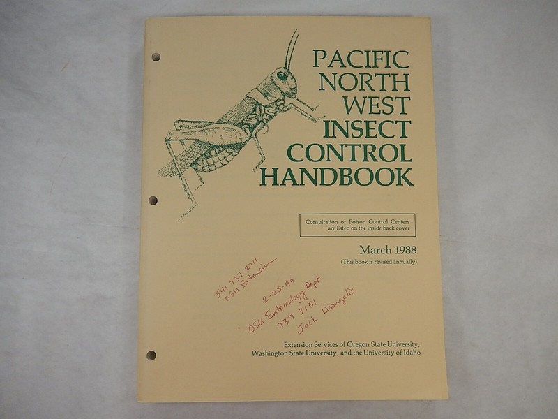 Pacific Northwest Insect Control Handbook by University Extension Services, 1988