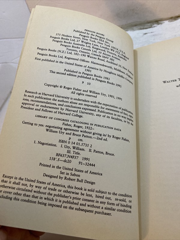 Getting To Yes - Roger Fisher & William Ury (Paperback, 1991) gallery