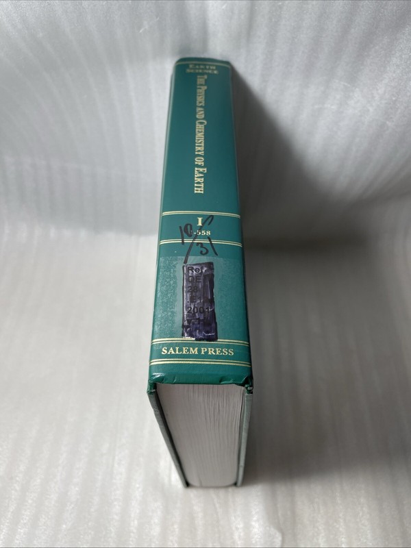 Earth Science Dictionary In 5 Volumes, 1st Printing, 2001, Salem Press gallery