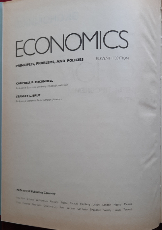 Экономикс Т2 Economics Макконнелл К., Брю С. Перевод с англ. Москва 1992, 400 с gallery