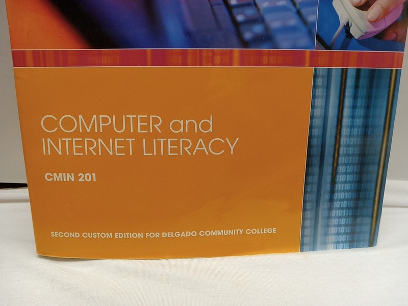 Computer and Internet Literacy - CMIN 201 - Custom Second Delgado (PB, 2010) CDs gallery