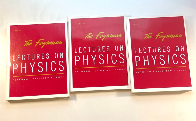 The Feynman Lectures on Physics 3 Volume Set Feynman Leighton Sands Paperback