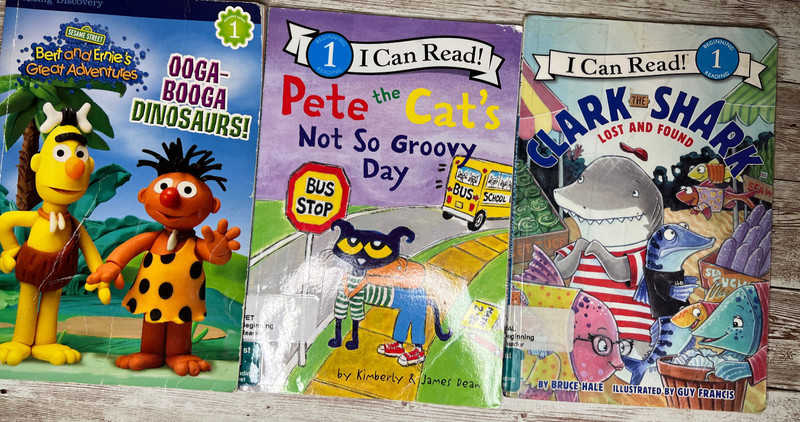 Lot Of 18 Level 1 Readers + 5 HC / 13 PB - 5lbs Star Wars, Paw Patrol, Iron Man gallery