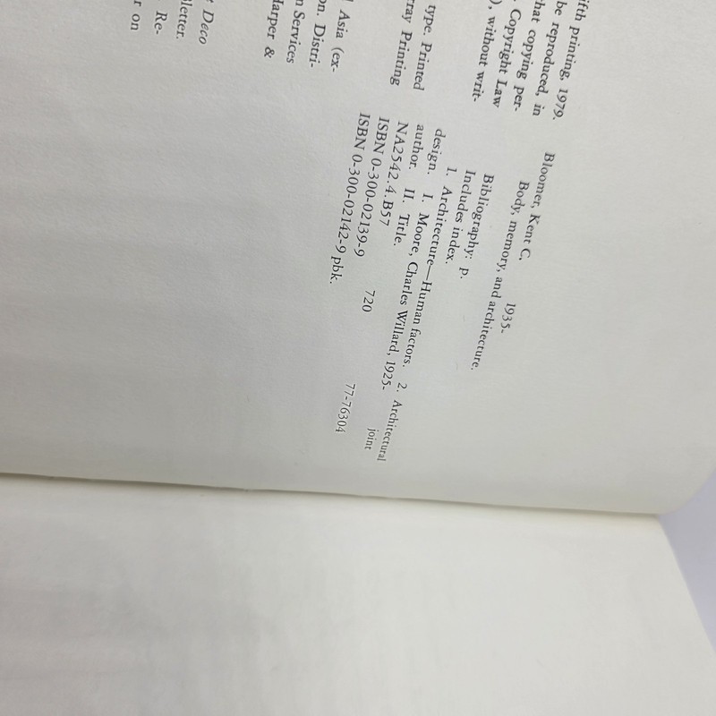 Body, Memory, and Architecture (Yale Paperbound) - Paperback - GOOD gallery