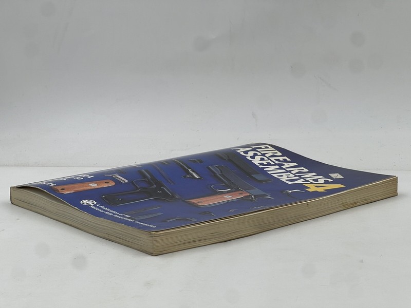 Firearms Assembly 4 Guide to Pistols Revolv Bill Askins Paperback Book 1980 USED gallery