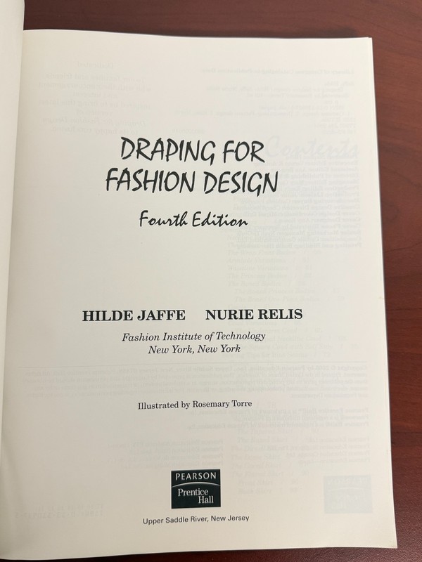 Draping for Fashion Design by Hilde Jaffe 2005 Paperback Fourth Edition gallery
